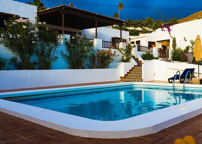 Modern In With Private Pool Villa Nazaret