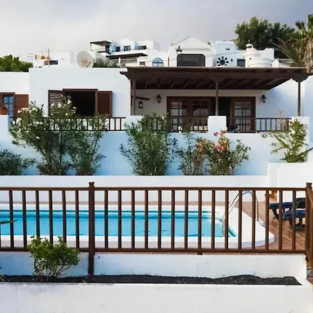 Modern In With Private Pool וילה *